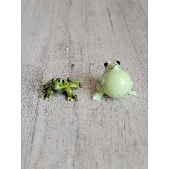 Ceramic miniature green frog ribbit unique‎ set decor figure - Picture 1 of 6